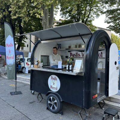 Travailler en couple pastis le pierrot