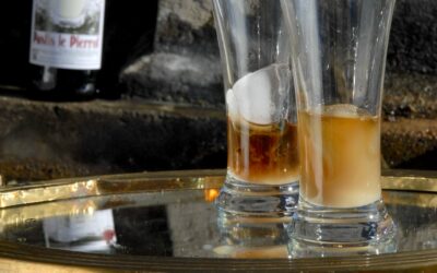 Histoire et fabrication du pastis artisanal : origines et savoir-faire